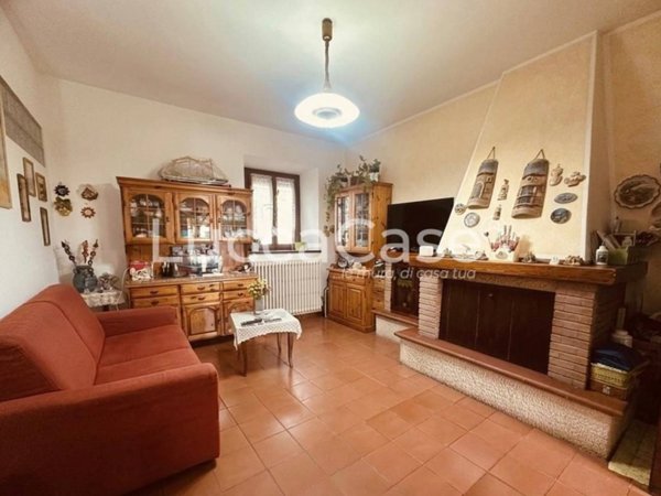 casa indipendente in vendita a Capannori in zona Segromigno in Monte