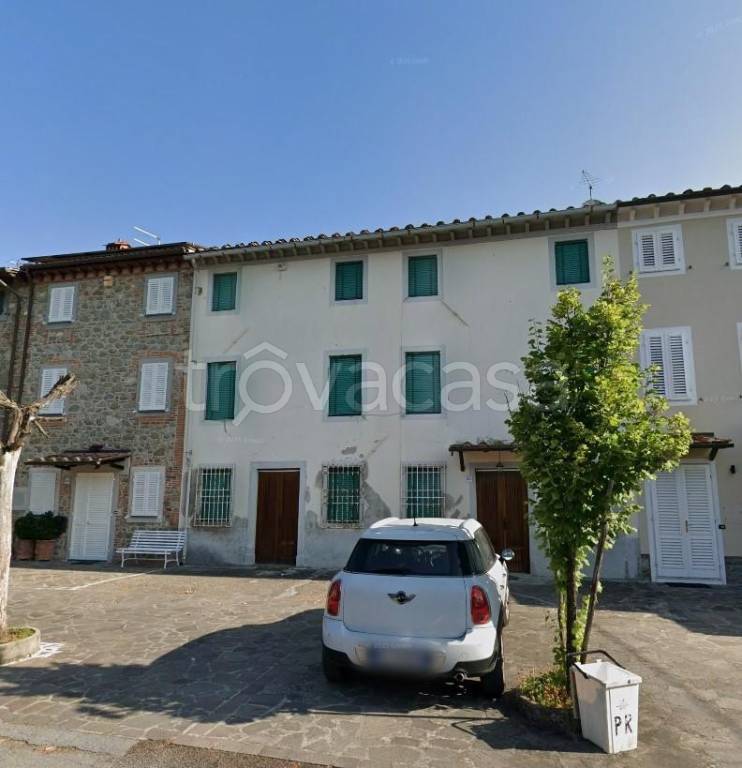 appartamento in vendita a Capannori in zona Segromigno in Monte