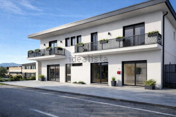 casa semindipendente in vendita a Capannori in zona Segromigno in Monte