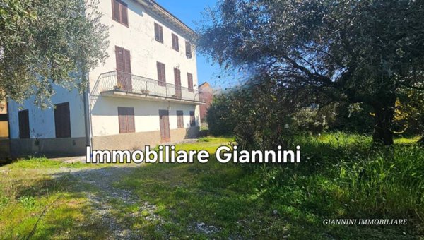 casa indipendente in vendita a Capannori in zona Marlia