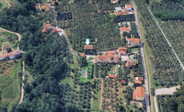 appartamento in vendita a Capannori in zona Segromigno in Monte