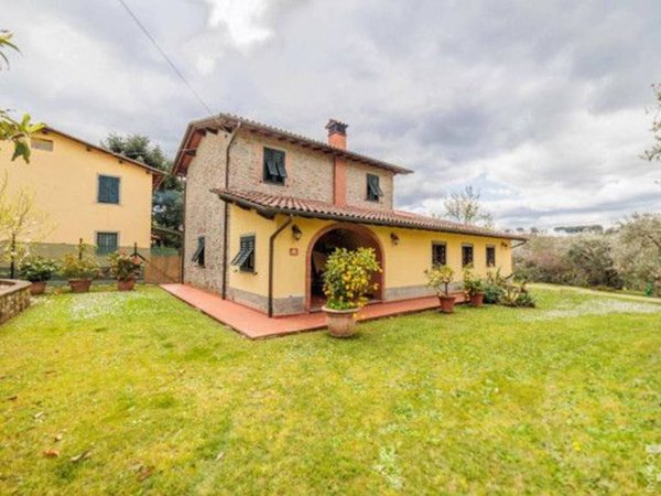 casa indipendente in vendita a Capannori