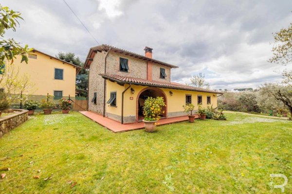casa indipendente in vendita a Capannori