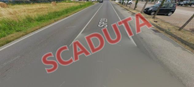 ufficio in vendita a Capannori in zona Lammari