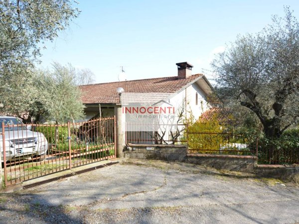 casa indipendente in vendita a Capannori in zona Vorno