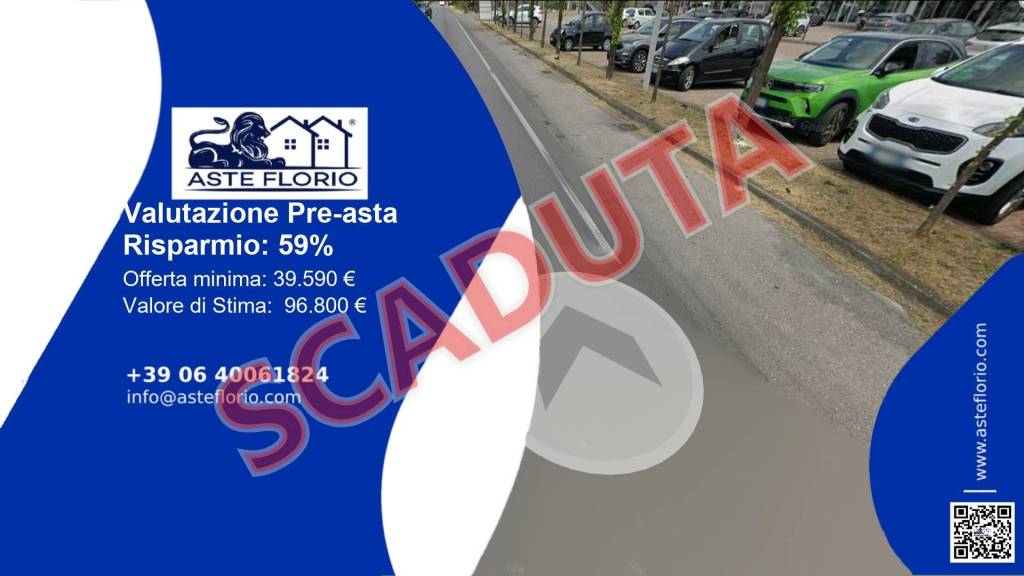 ufficio in vendita a Capannori in zona Lammari