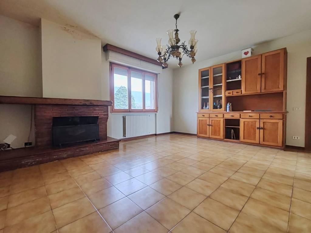 appartamento in vendita a Capannori in zona Marlia