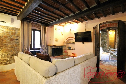 intera palazzina in vendita a Capannori