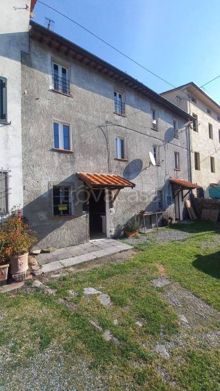 casa indipendente in vendita a Capannori in zona Guamo