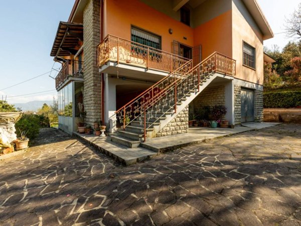 casa indipendente in vendita a Capannori