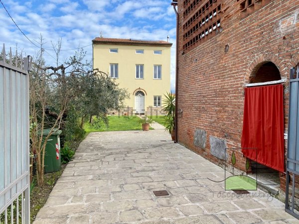 casa indipendente in vendita a Capannori