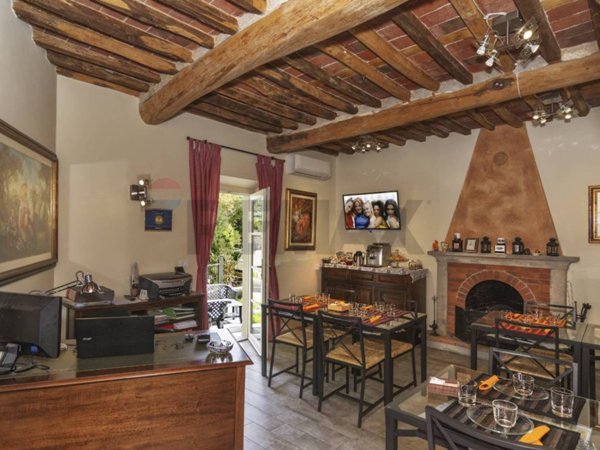casa indipendente in vendita a Capannori in zona Vorno