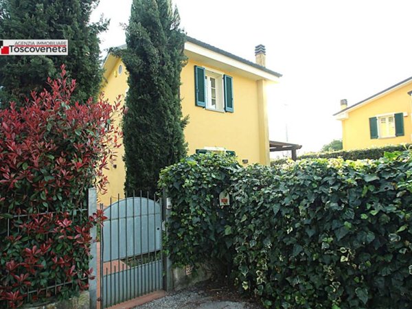 casa indipendente in vendita a Capannori