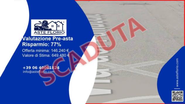 negozio in vendita a Capannori in zona Marlia