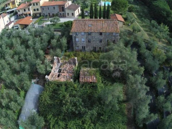casa indipendente in vendita a Capannori in zona Segromigno in Monte
