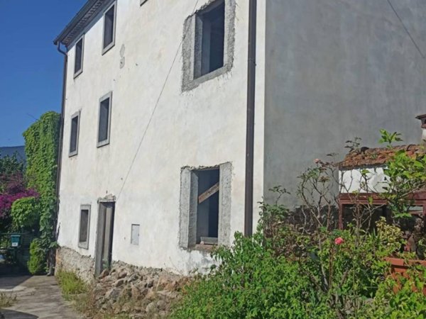 casa indipendente in vendita a Capannori