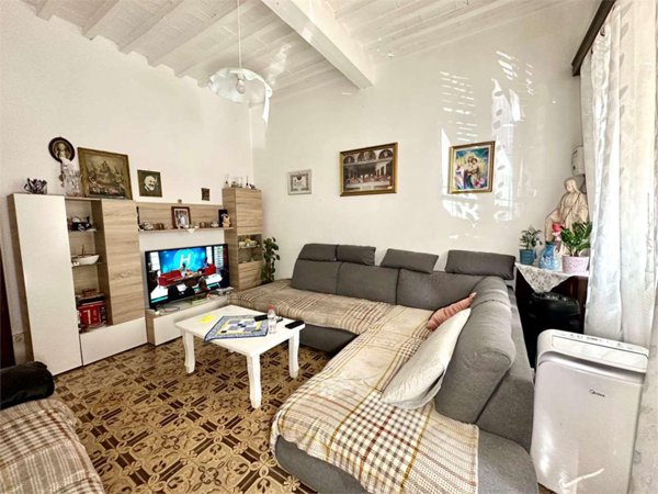 casa indipendente in vendita a Capannori in zona Lammari