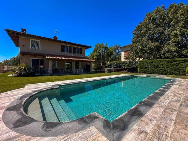 casa indipendente in vendita a Capannori