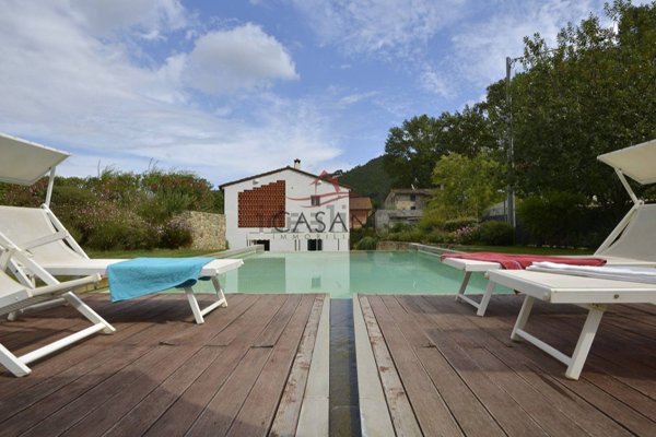 casa indipendente in vendita a Capannori in zona Vorno