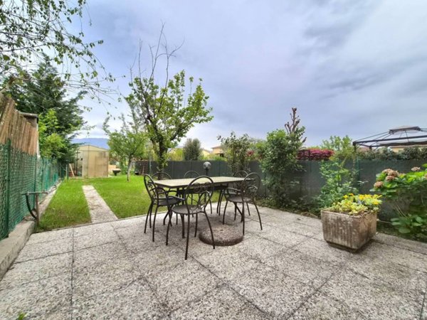 casa indipendente in vendita a Capannori