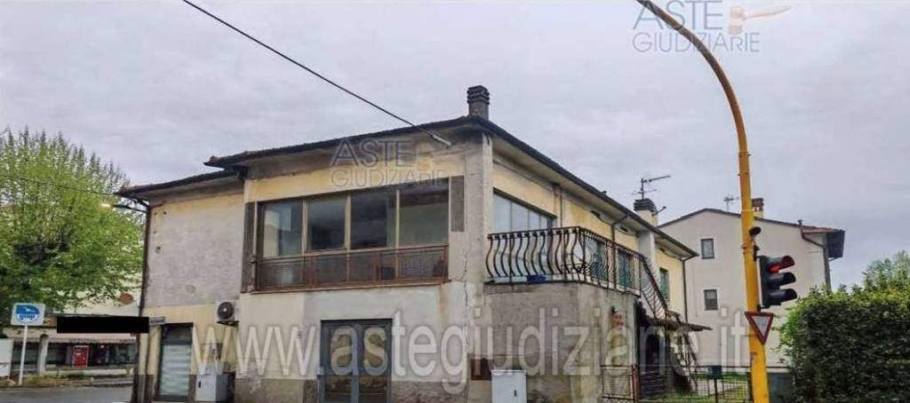 casa indipendente in vendita a Capannori in zona Lammari