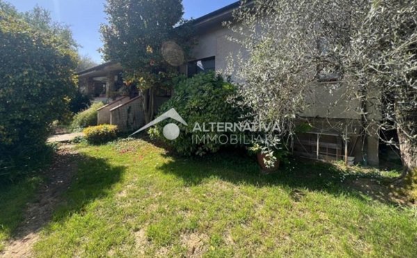appartamento in vendita a Capannori in zona Vorno
