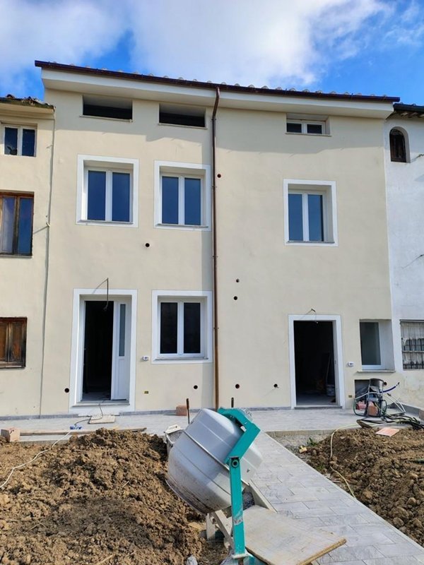 casa indipendente in vendita a Capannori