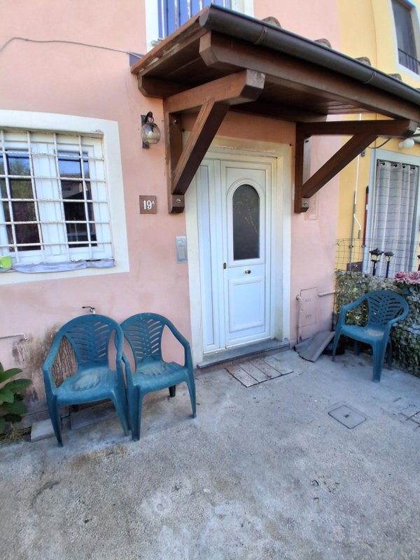 casa indipendente in vendita a Capannori in zona Santa Margherita