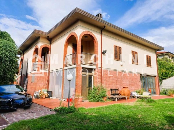 casa indipendente in vendita a Capannori in zona Marlia