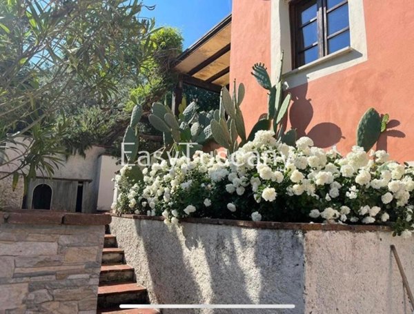 casa indipendente in vendita a Capannori
