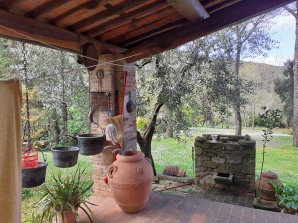 casa indipendente in vendita a Capannori