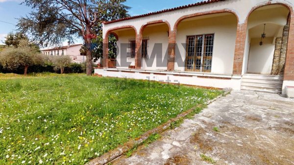 casa indipendente in vendita a Capannori