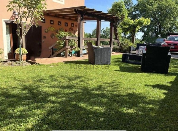 casa indipendente in vendita a Capannori