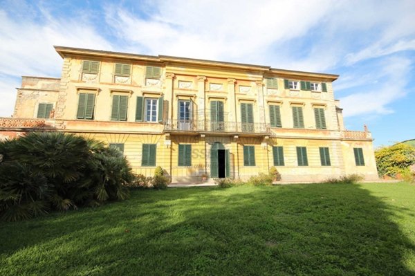 villa in vendita a Capannori