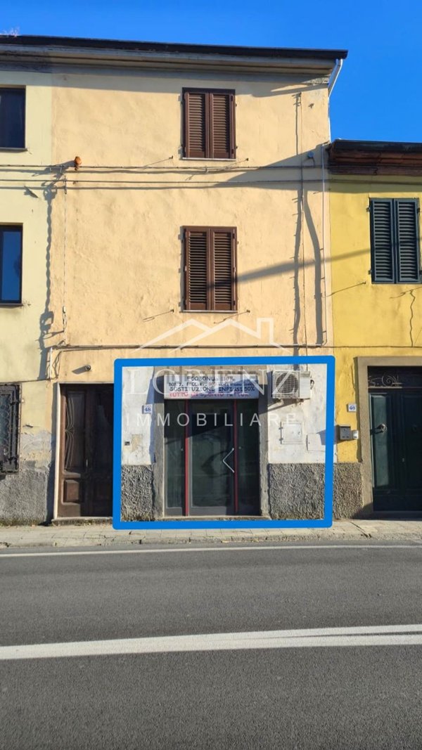 ufficio in vendita a Capannori in zona Lunata