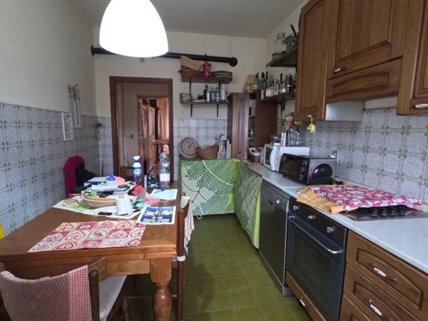 appartamento in vendita a Capannori in zona Segromigno in Monte