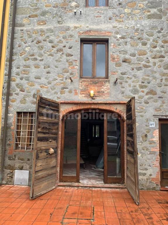 casa indipendente in vendita a Capannori in zona Segromigno in Monte