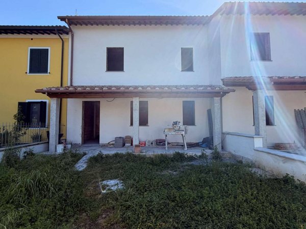casa indipendente in vendita a Capannori