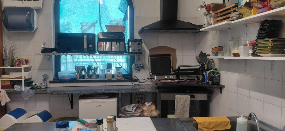 negozio in vendita a Capannori in zona Marlia