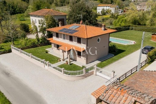 casa indipendente in vendita a Capannori