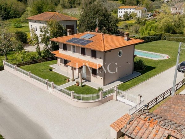 casa indipendente in vendita a Capannori