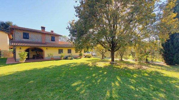casa indipendente in vendita a Capannori in zona San Gennaro