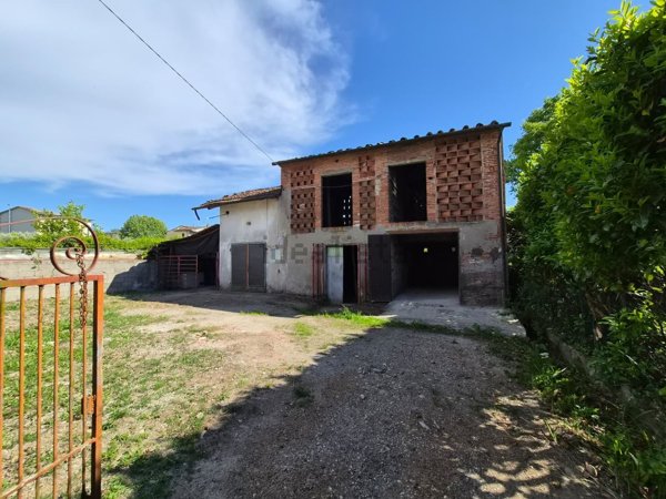 casa indipendente in vendita a Capannori