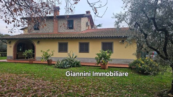 casa indipendente in vendita a Capannori