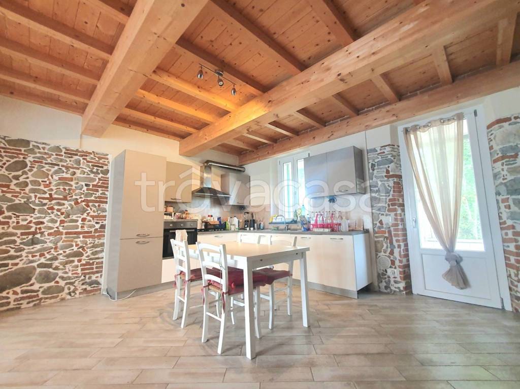 casa indipendente in vendita a Capannori in zona Lammari