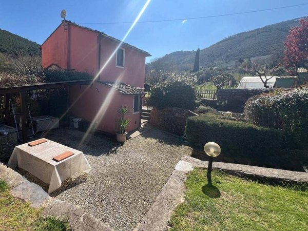 casale in vendita a Capannori