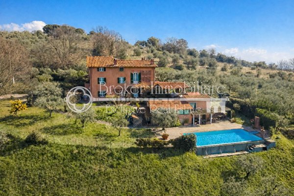 casa indipendente in vendita a Capannori