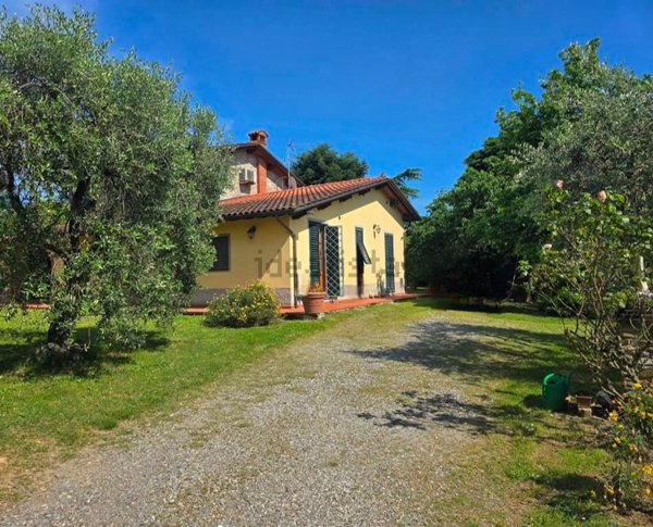 casa indipendente in vendita a Capannori