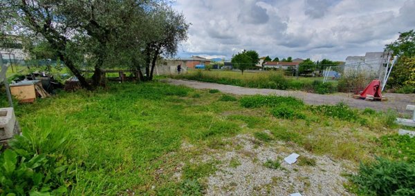 casa indipendente in vendita a Capannori in zona Marlia
