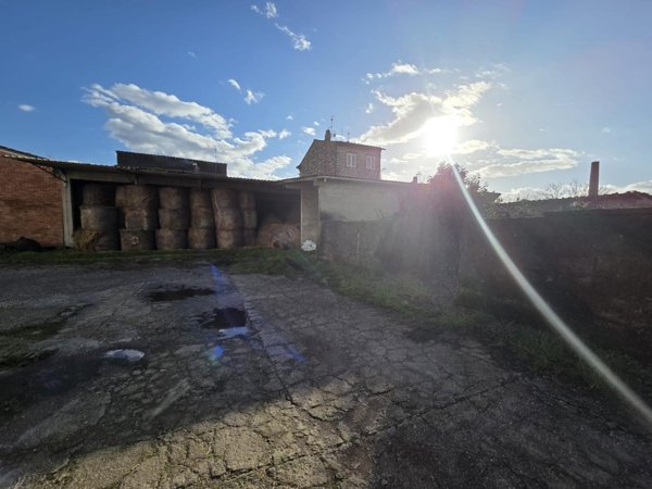 azienda agricola in vendita a Capannori in zona Lammari